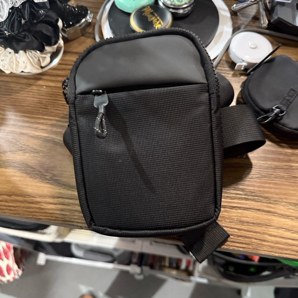 New Side, Buddy Adjustable Rfid Travel Pouch